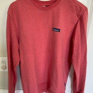 Mens size small coral Patagonia Crew sweatshirt